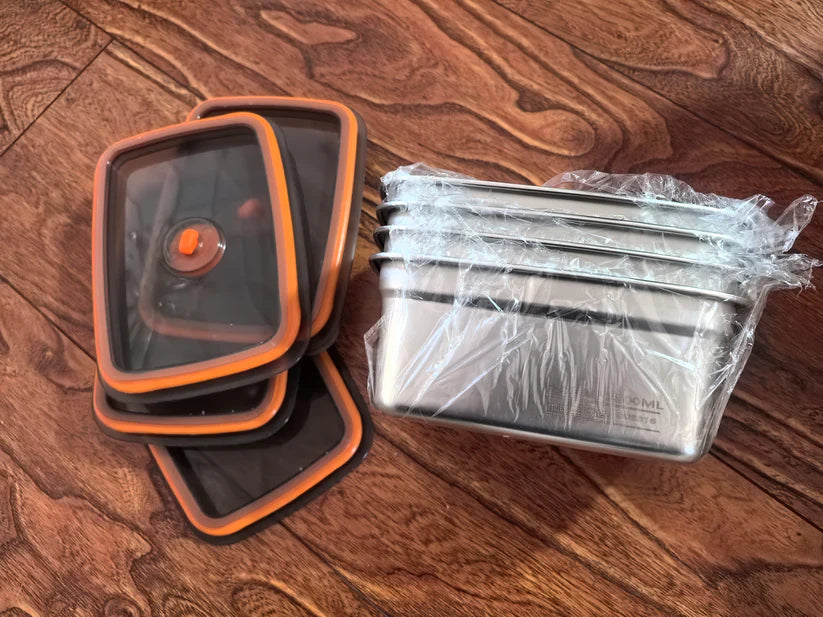 Duży Hermetyczny Pojemnik Na Żywność Ze Stali Nierdzewnej Antybakteryjnej – 1500ml (19 x 14 x 8 Cm)